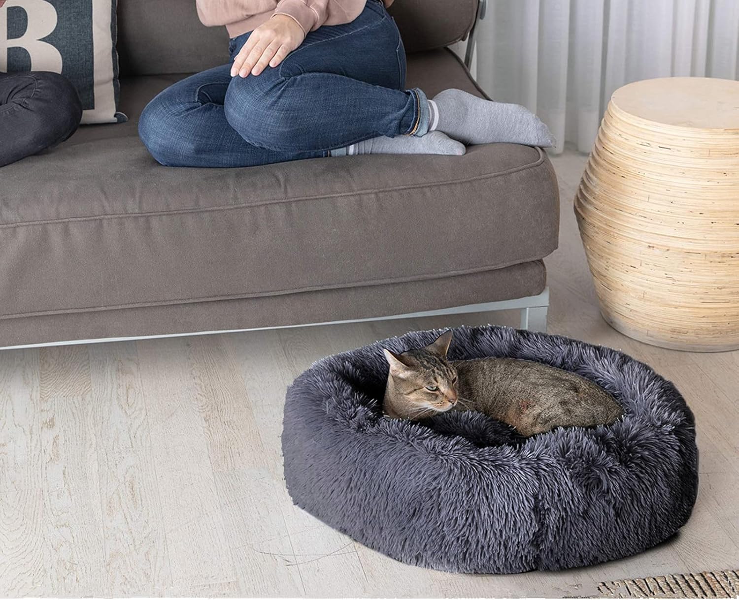 Enjamoy Plush Donut Dog Bed, Calming Round Dog | PetNestUK